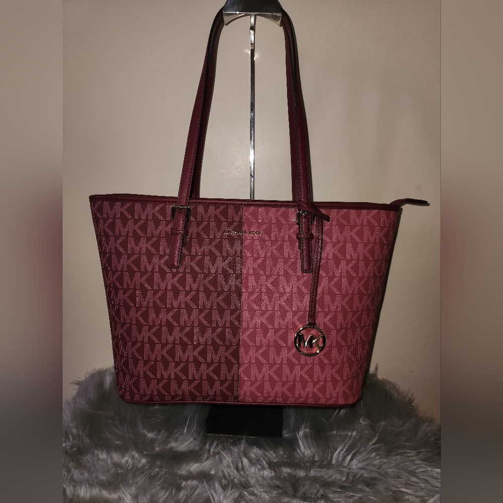 NWT Michael Kors Jet Set Tote Bag